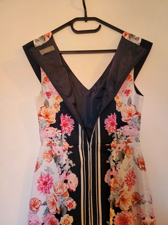Robe col V habillé taille S - photo numéro 5