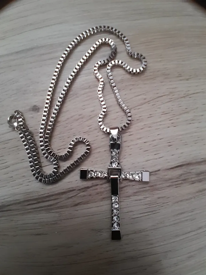 Collier Pendentif Croix, pour Homme, Fast and Furious