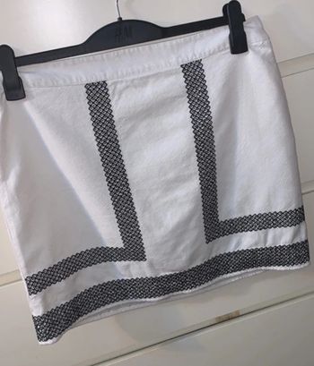 Jupe courte (taille 42)