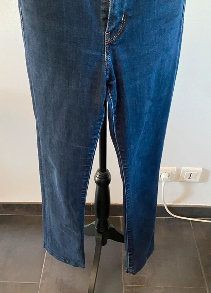Jeans Levi's 715 Bootcut bleu marine taille 26 W 32 US soit 36 / S France - photo numéro 3