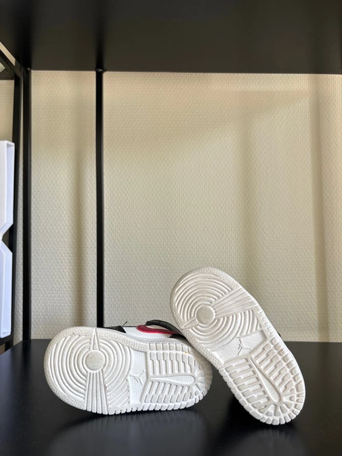 Nike Air Jordan Bébé taille 21 - photo numéro 7