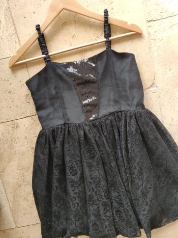 Robe de bal robe de soirée taille 14 ans à bretelles sequins et têtes de mort