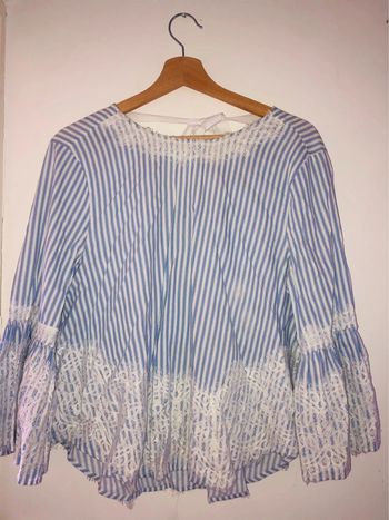 Superbe blouse Zara rayée manches larges et dentelles portée une fois parfait état