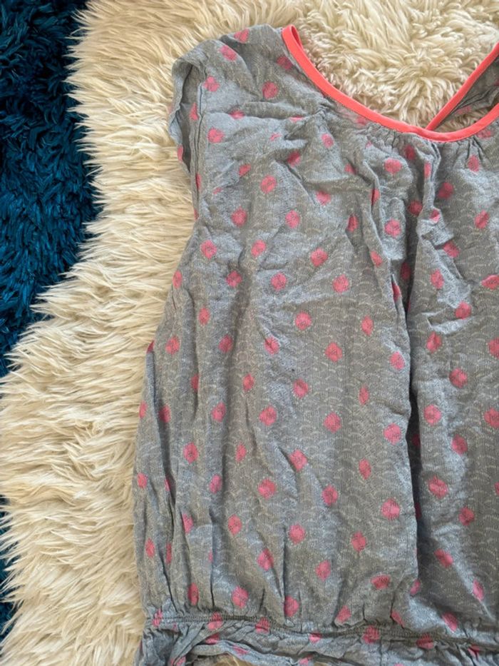 Magnifique top tape à l’œil taille 12 ans - photo numéro 2