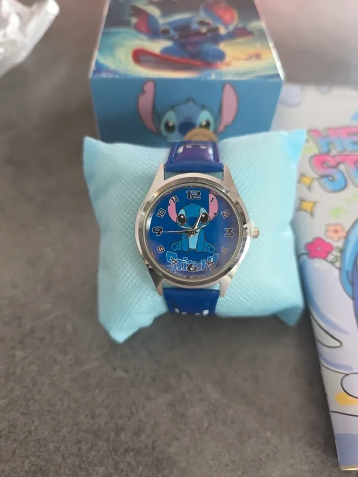 [NEUF] Lot montre + porte-monnaie Stitch - photo numéro 2