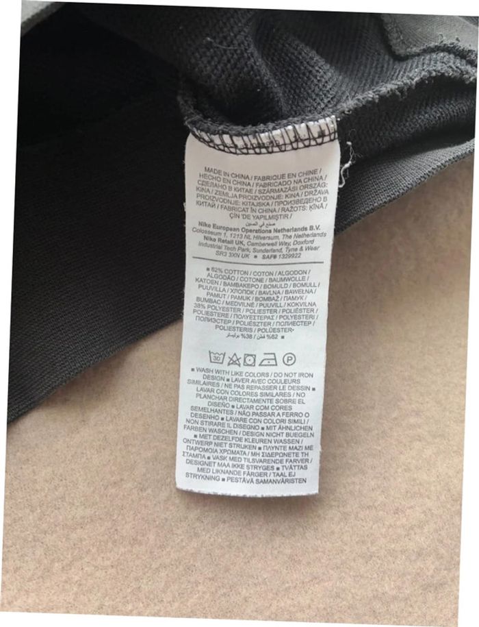 Sweat à capuche noir Jordan taille XS en très bon état - photo numéro 9
