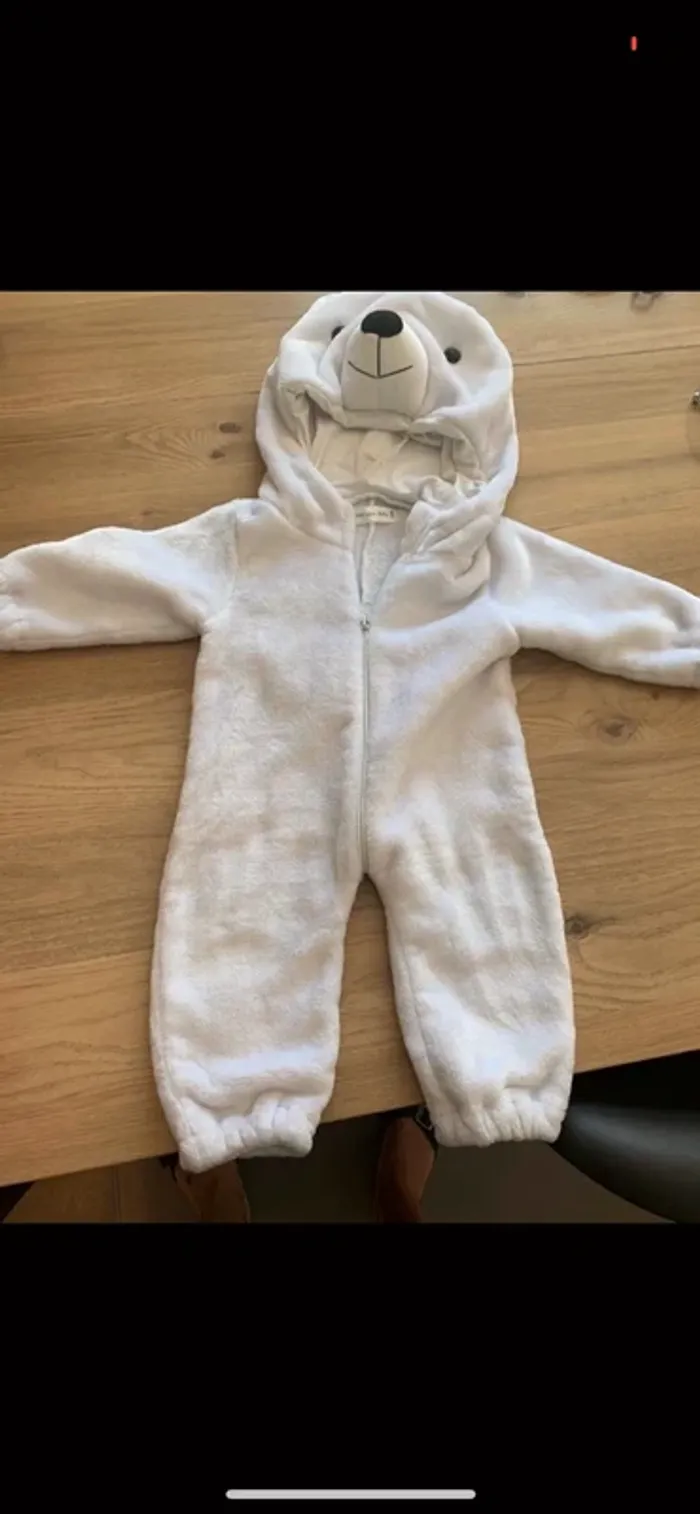 Combinaison ourson taille 6 mois