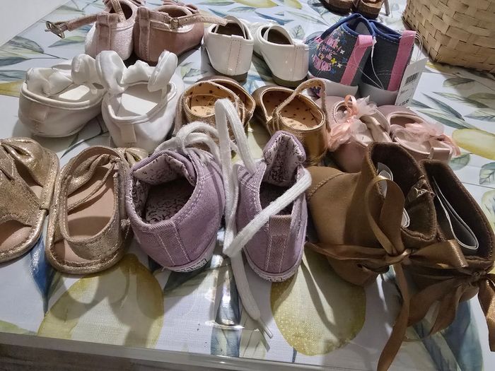 Lot de chaussures fille naissance jusqu'à 12 mois - photo numéro 3
