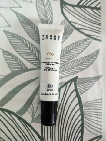 Terre de mars 016 contour des yeux variance 15ml valeur 25€  à utiliser 6 mois après ouverture