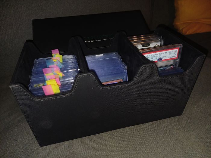 Boîte de rangement de cartes de collection (TCG) - photo numéro 3