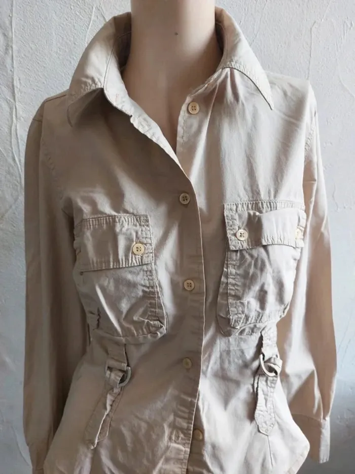 Chemise beige avec poches et boucle - photo numéro 2