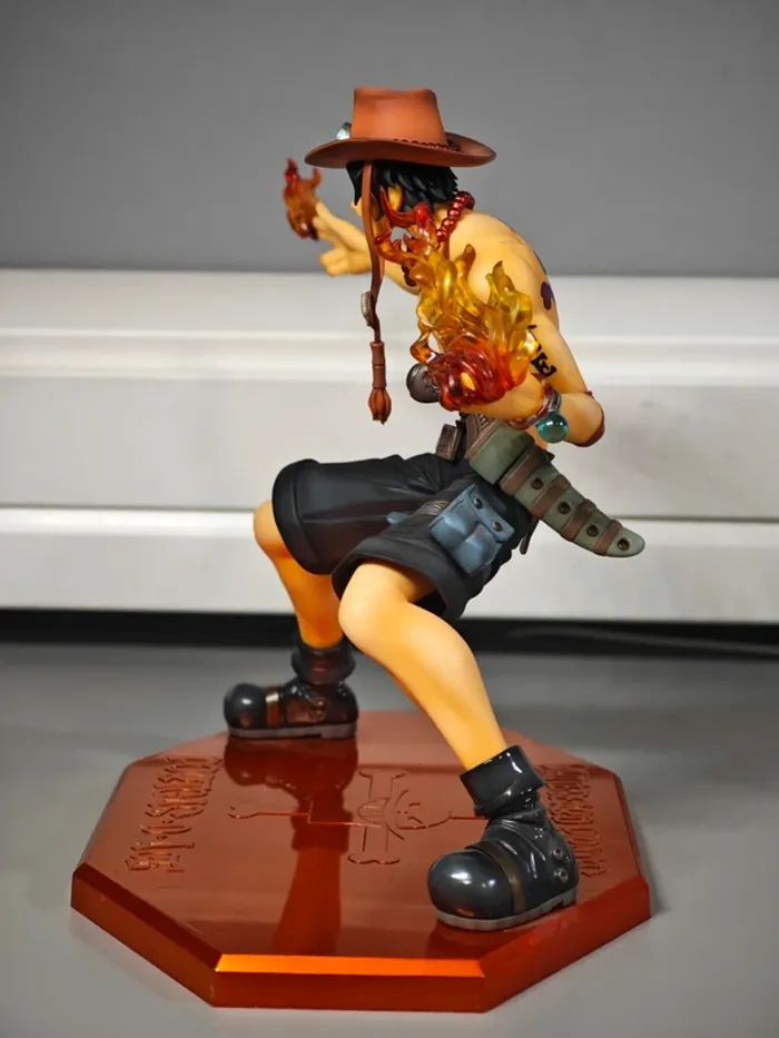 Figurine One Piece : Ace 17cm Megahouse sans boîte - photo numéro 4