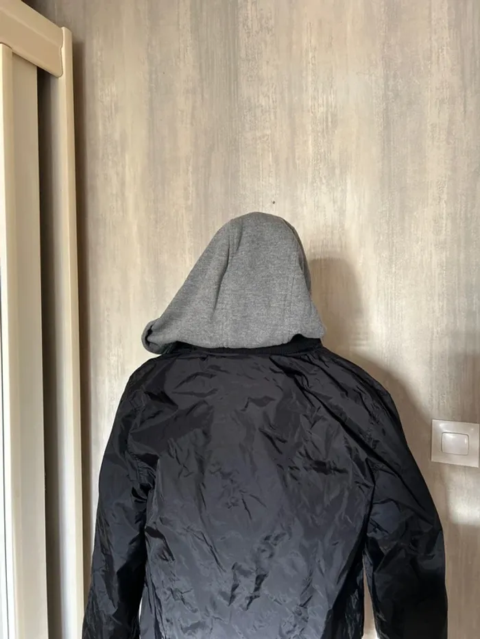 Blouson noir - photo numéro 6