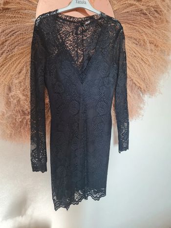 Robe noire H&m Divided manches longues dentelle taille 38