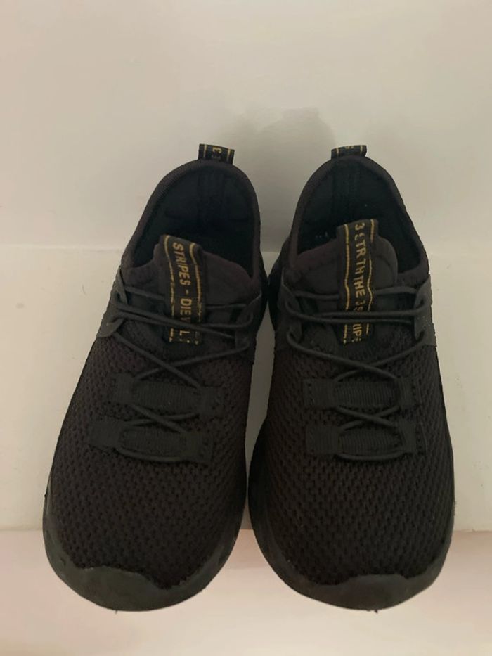 Basket sans lacets de la marque Shein en taille 27 - photo numéro 3
