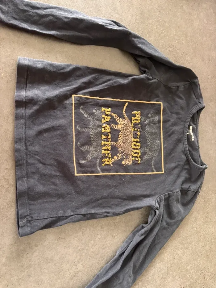 TEE shirt