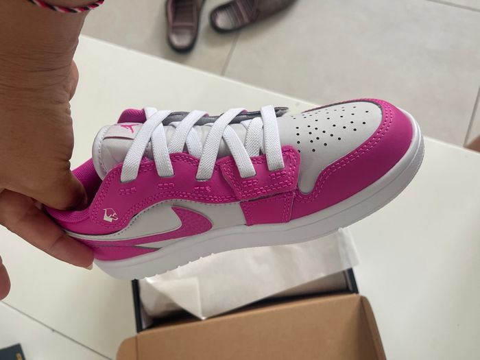 Nike air Jordan 1 low neuve authentiques