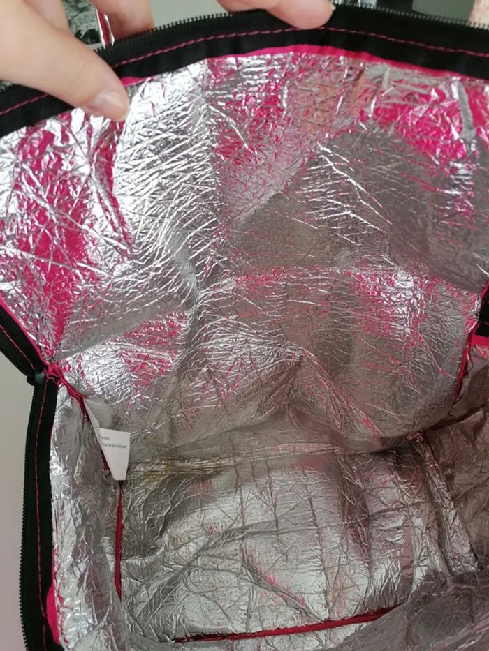 Petit sac isotherme🥤 - photo numéro 9