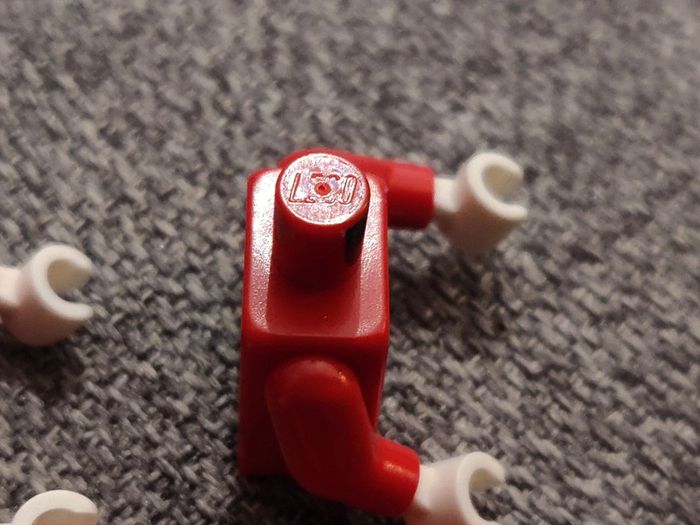 Lot 3 bustes rouges Lego Noël - jamais utilisées - parfait état - vrai Lego - photo numéro 2