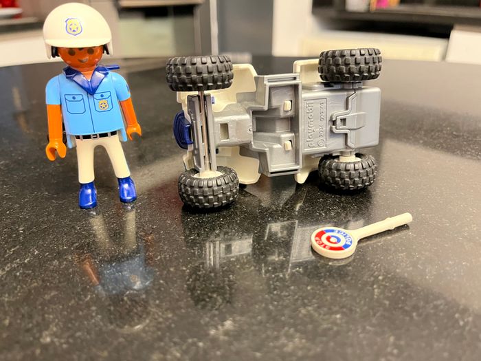 Playmobil Police – Quad de patrouille + policier & accessoires - photo numéro 7