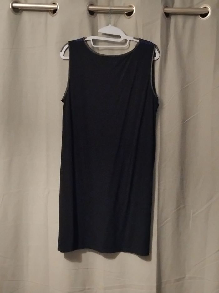 Robe T40 - photo numéro 2