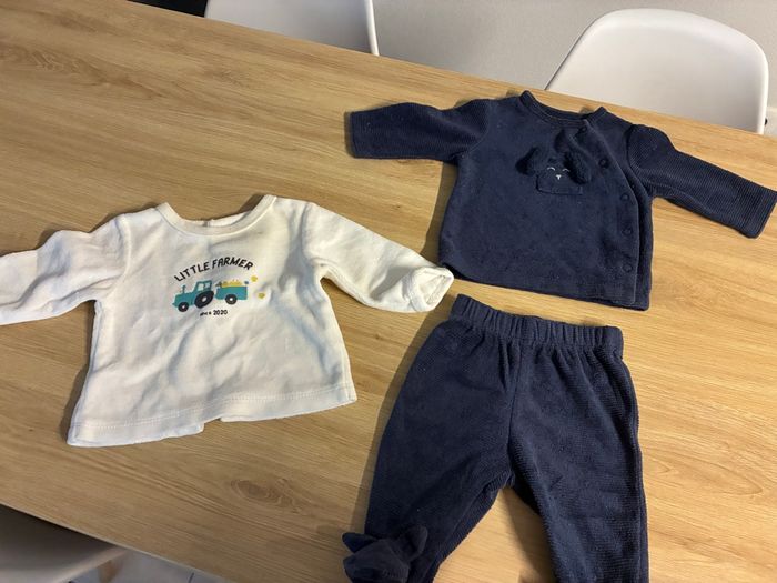 Gros lot pyjama polaire + gilet 28 pièces - photo numéro 6