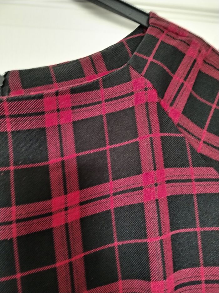 Robe carreaux rouges et noirs 40/42 L/XL Ici et maintenant - photo numéro 2