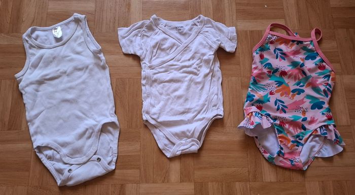 Lot vêtements fille 9 mois - photo numéro 6
