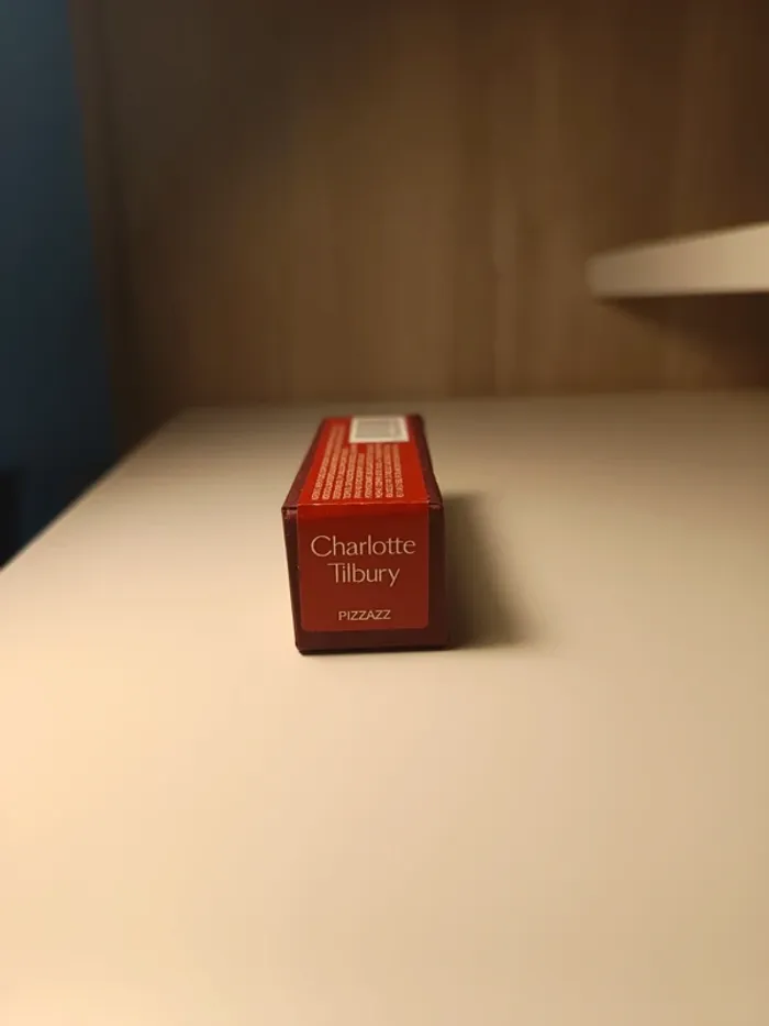 Rouge à lèvres Matte revolution Teinte pizzazz 3,5g - photo numéro 2