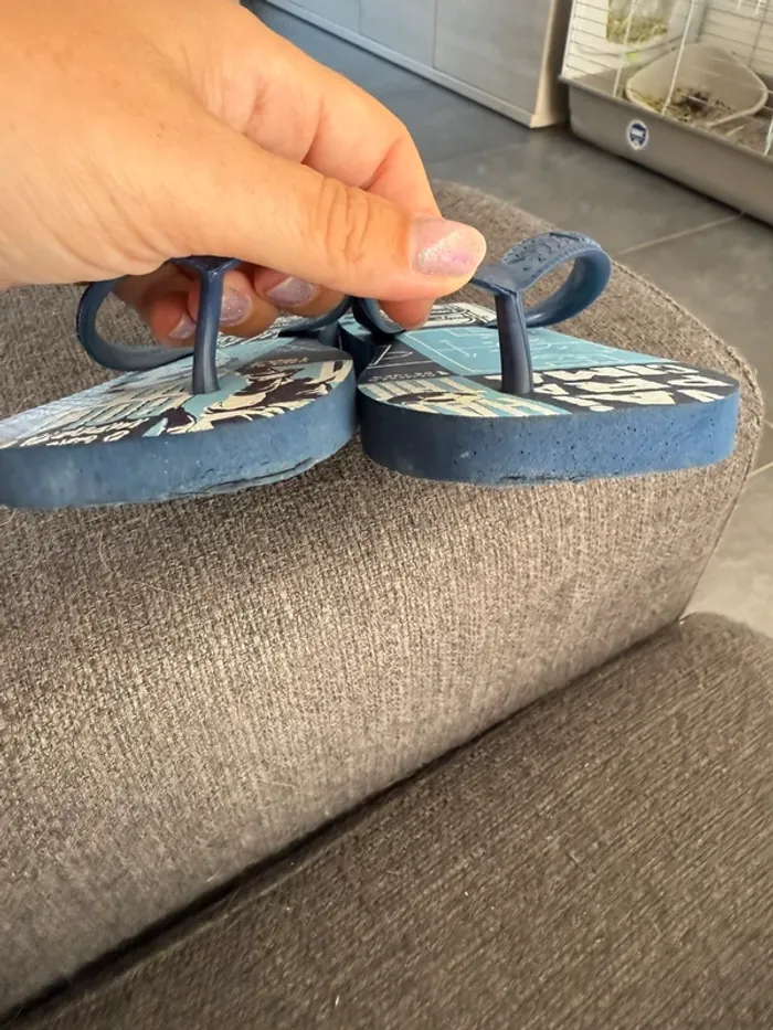 Havaianas bleu foot - photo numéro 3