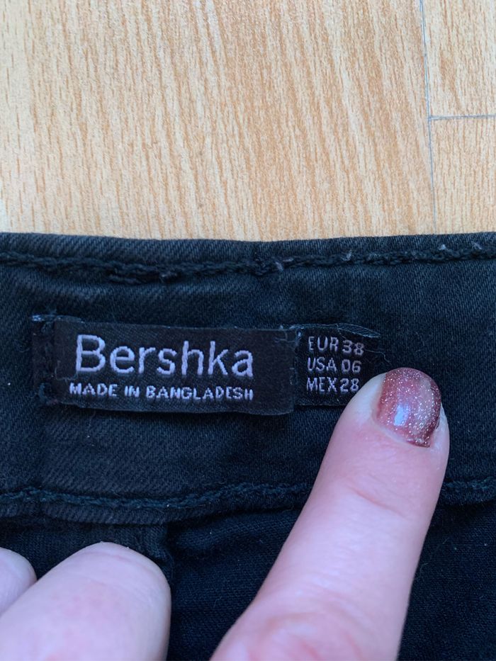 Jean noir skinny Bershka taille 38 - photo numéro 3