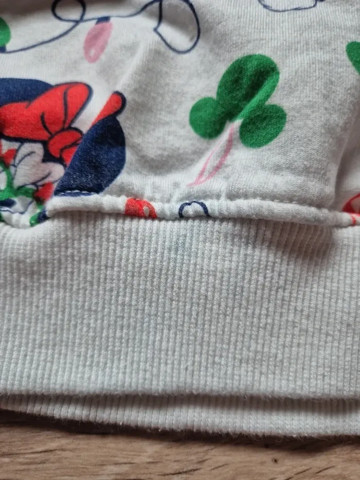 Sweat minnie 4/5 ans - photo numéro 4