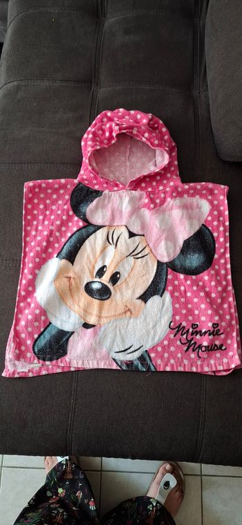 Cape de bain bébé minnie