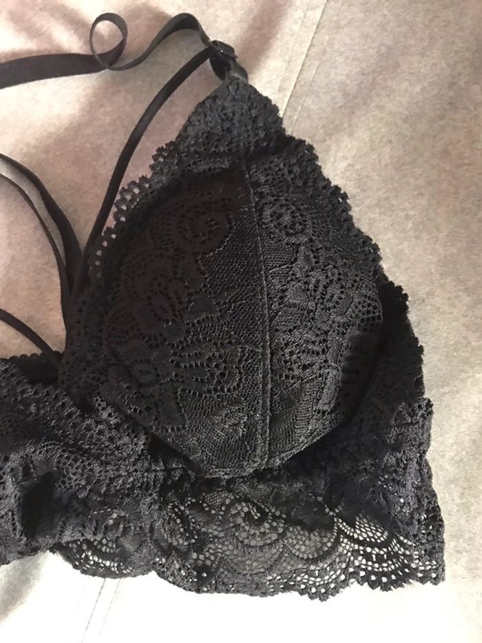 Soutien-gorge - photo numéro 3