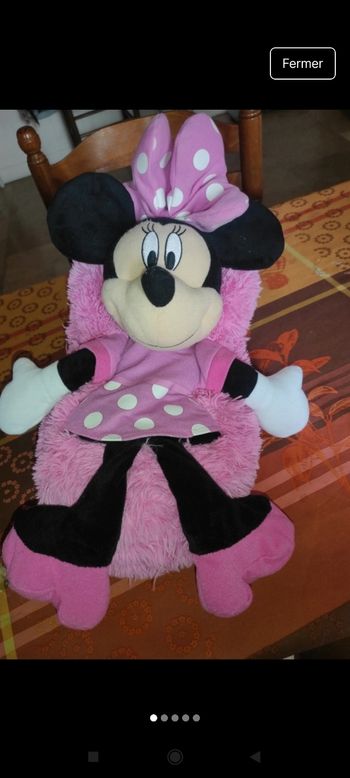 Très belle peluche Minnie j38