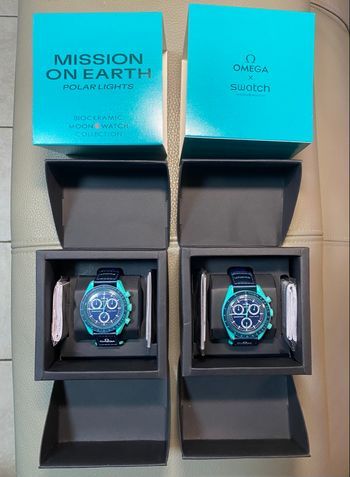 Lot de 2 montres Omega x Swatch Speedmaster Moonswatch