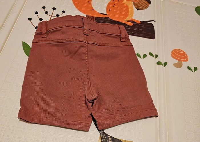 Lot 2 shorts 6 mois - photo numéro 2