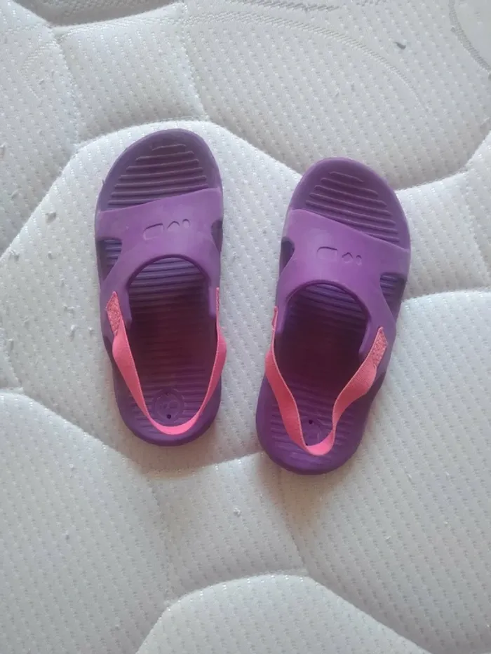 Nus pieds d'eau