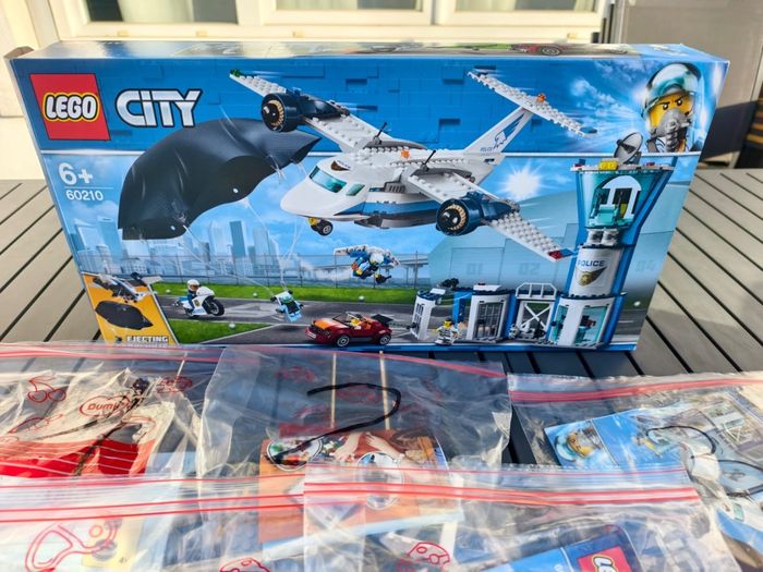 Lego city base de police - photo numéro 3