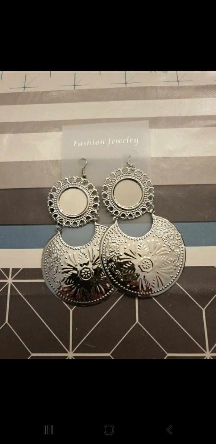 Boucle d oreille fantaisie