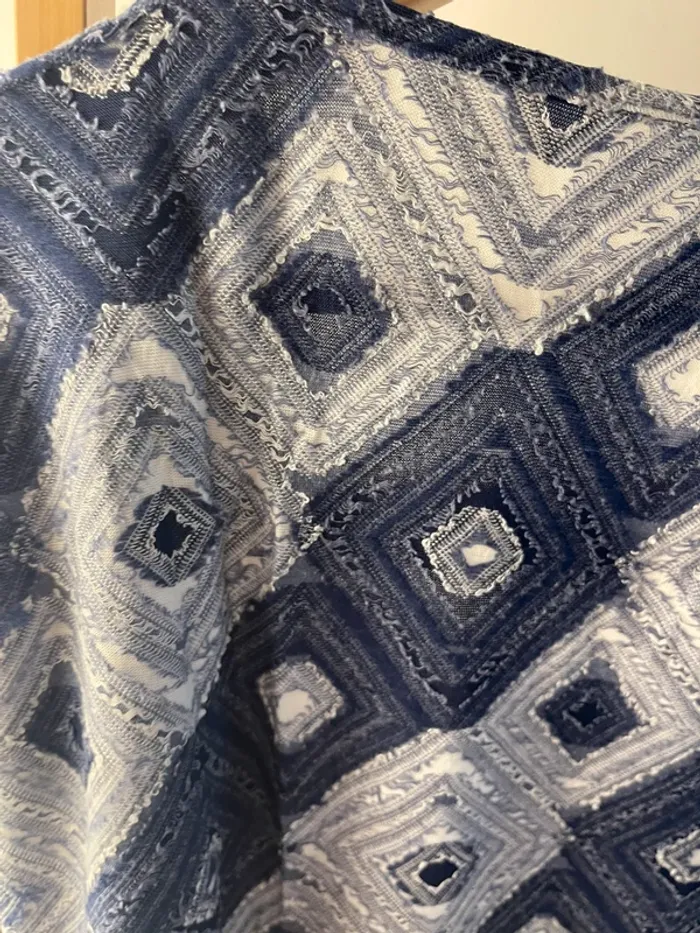 Tee-shirt bleu et blanc Bréal - photo numéro 7