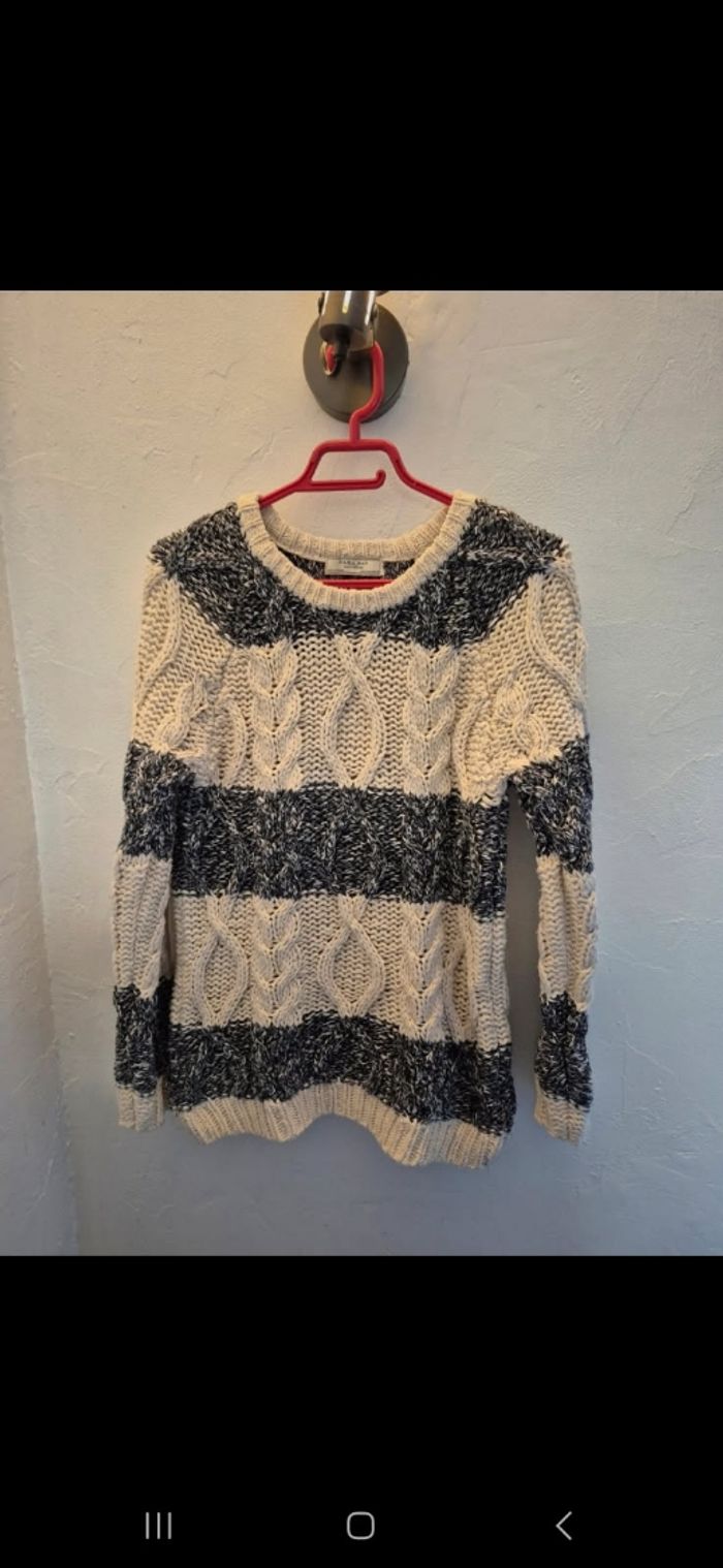 Pull grosses mailles torsadées zara