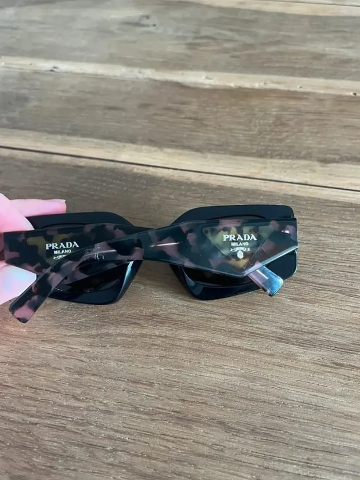 Lunettes de soleil Prada - photo numéro 7