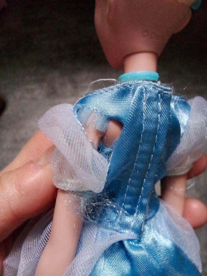 Poupées et coiffeuse Cendrillon - photo numéro 11