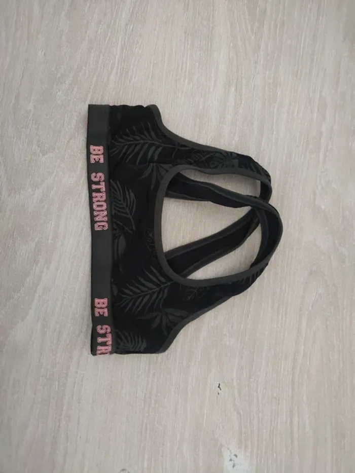 Brassière petit béguin be strong noir feuillage