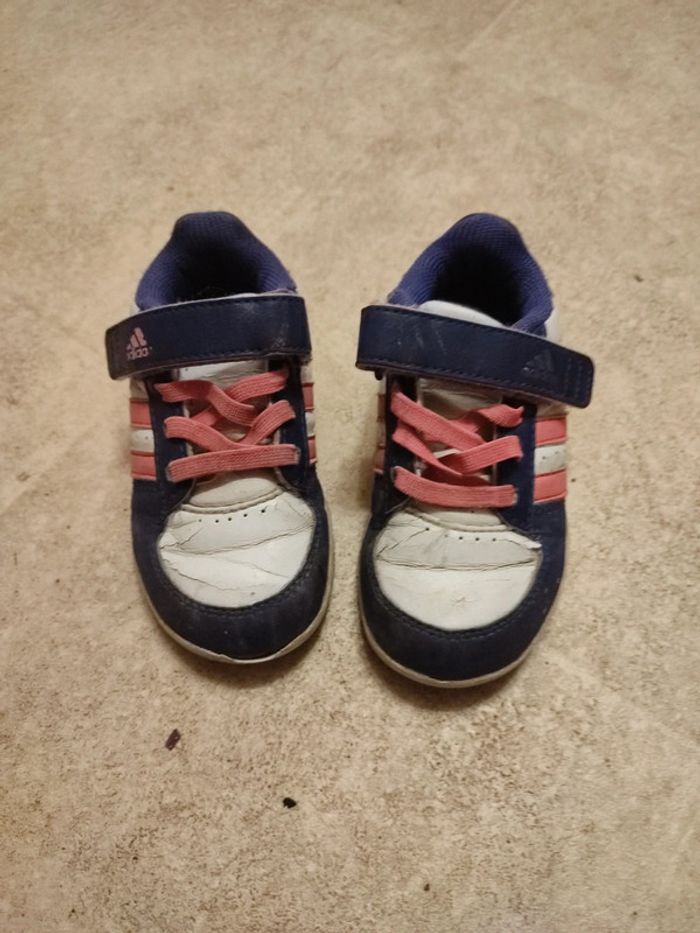 Basket adidas 23