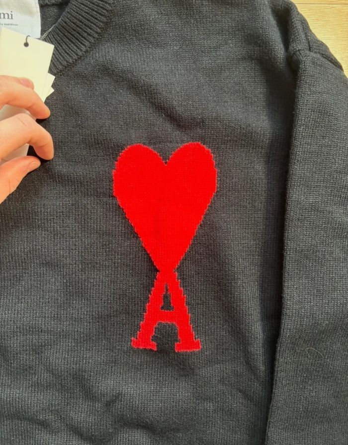 Pull ami paris noir a col rond - photo numéro 6