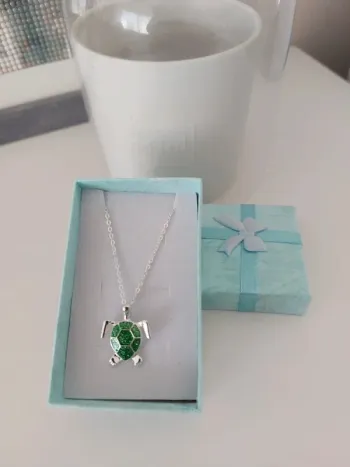 🐢 Magnifique collier tortue verte