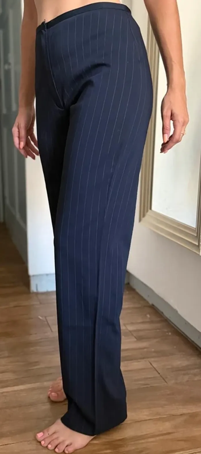 Pantalon Alain Manoukian – Taille 38 – Bleu marine rayé blanc - photo numéro 3