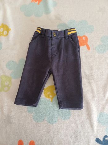 Pantalon bleu marine 6 mois